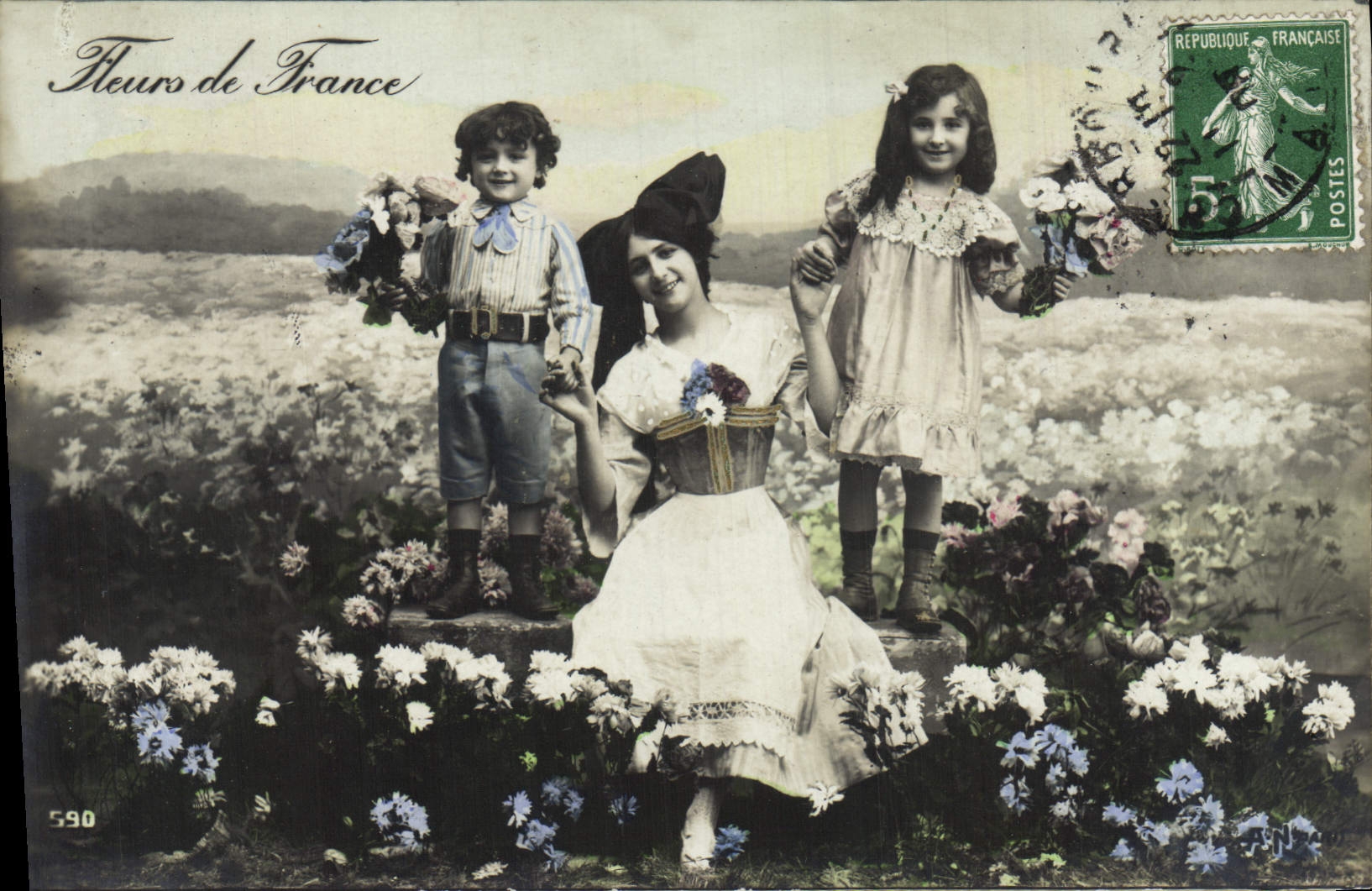 CPA Fantaisie Fleurs De France Femme Enfants Alsace