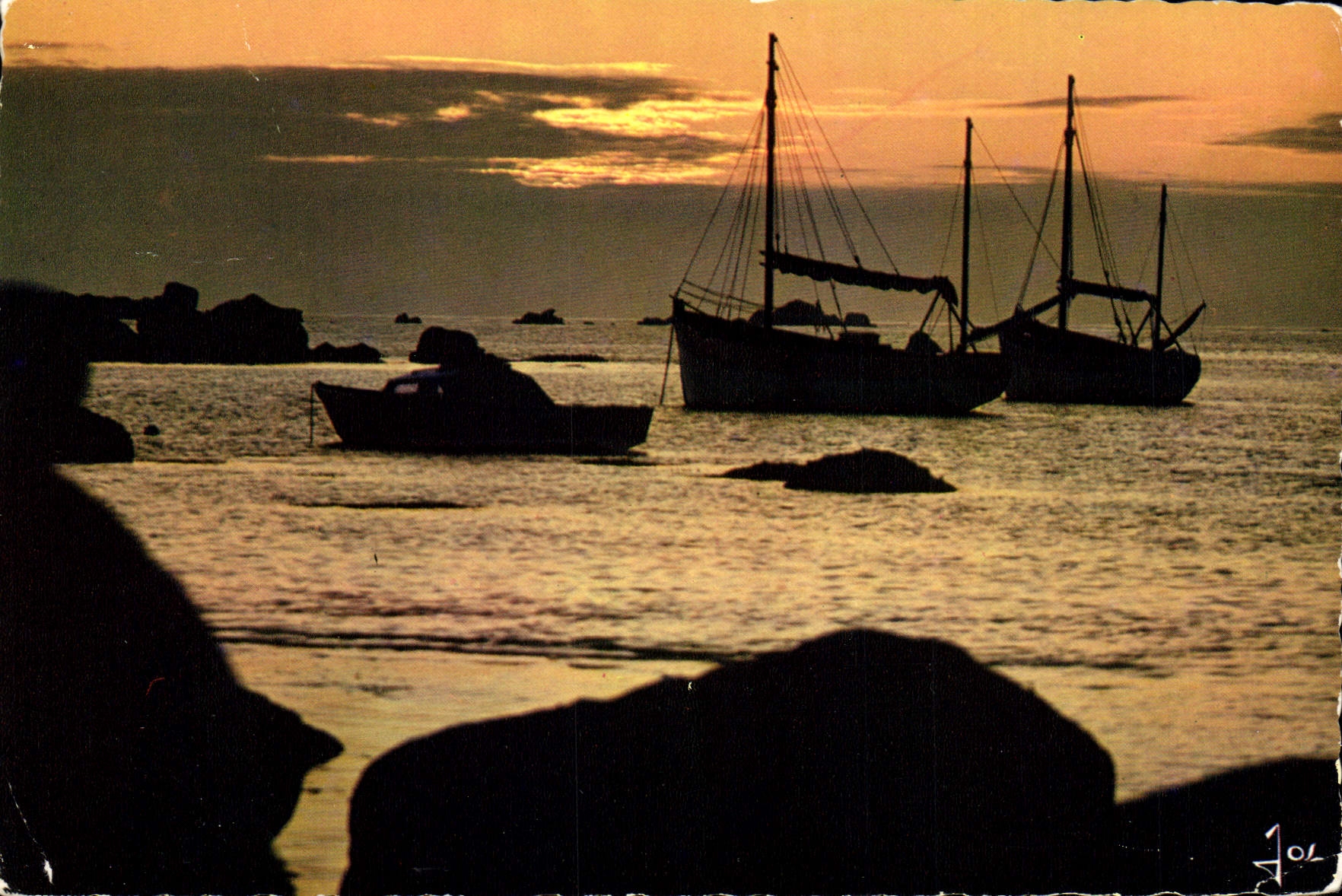 MODERN CARD Brittany Colors Sunset on a Breton prot of pche Boats