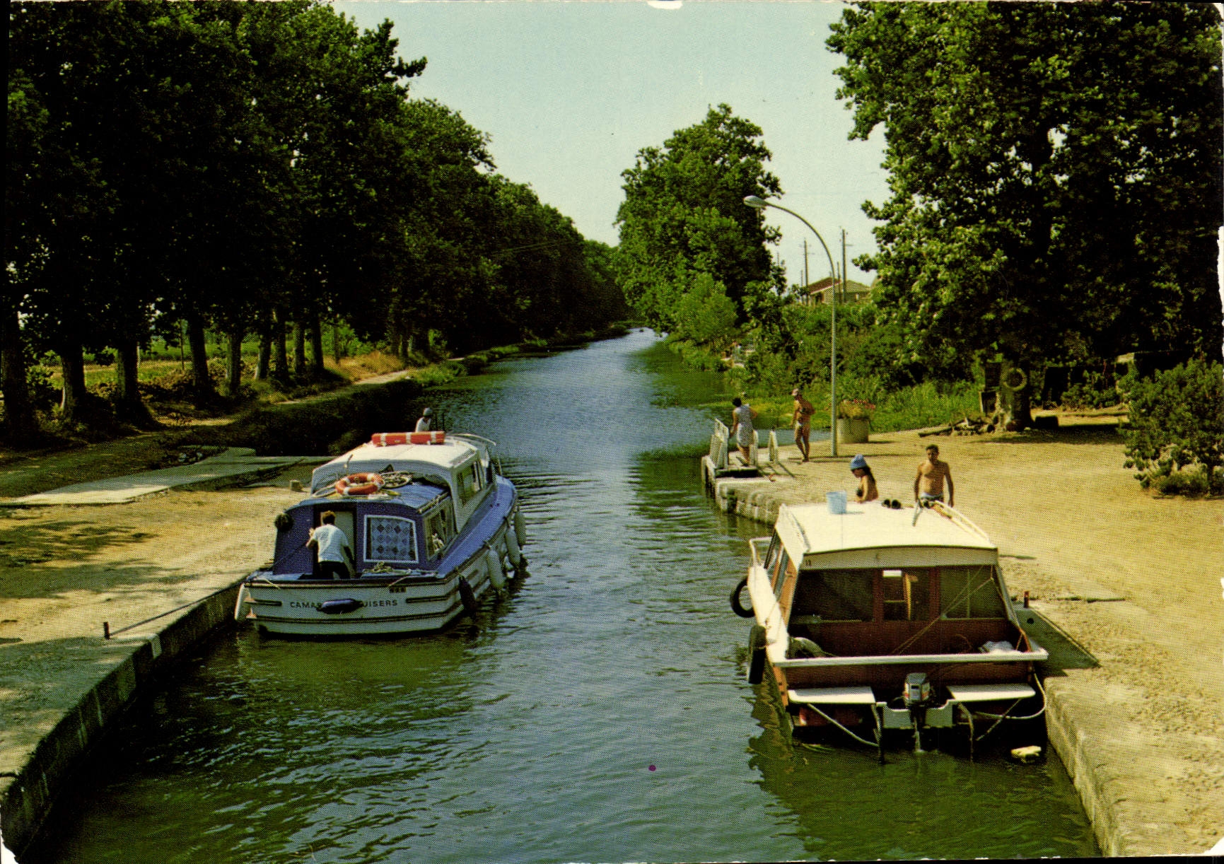 CPM Le Canal Du Midi Franchissement d'une ecluse Bateau