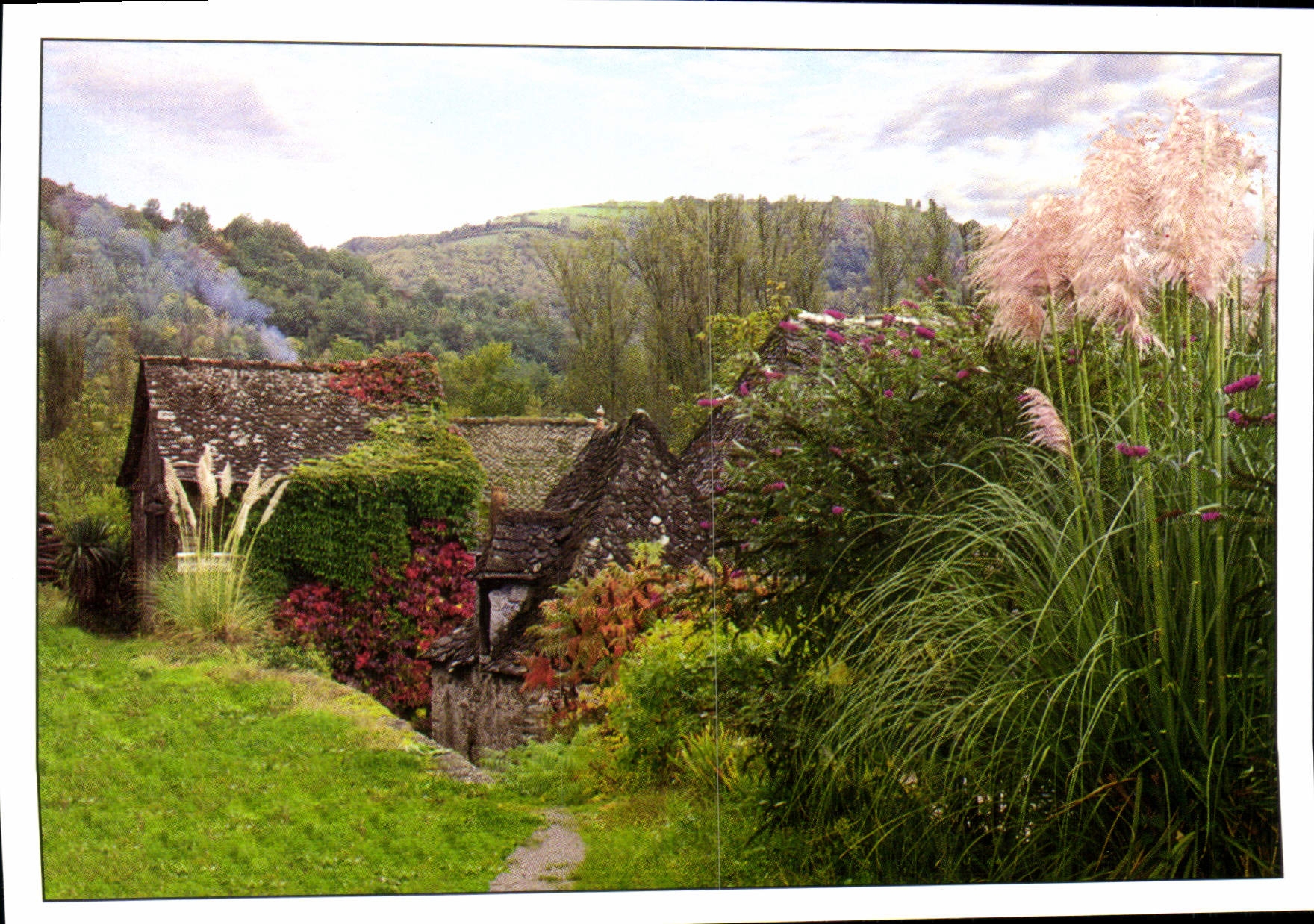 MODERN CARD Houses of the Country Roofs of Roofing stones in Rouergue