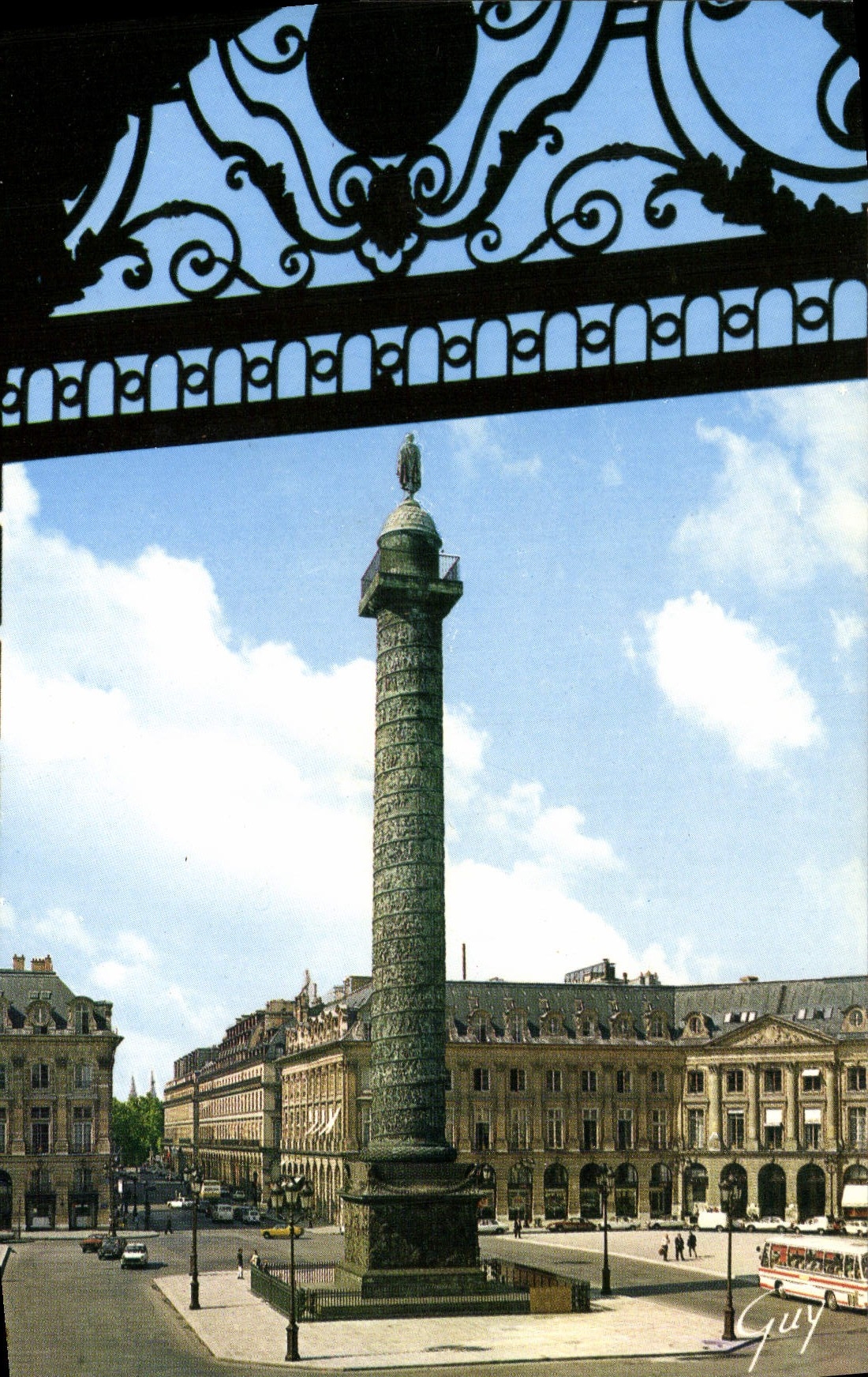 CPM Paris Et Ses Merveilles La Place Vendome Colonne de la Grande Armee