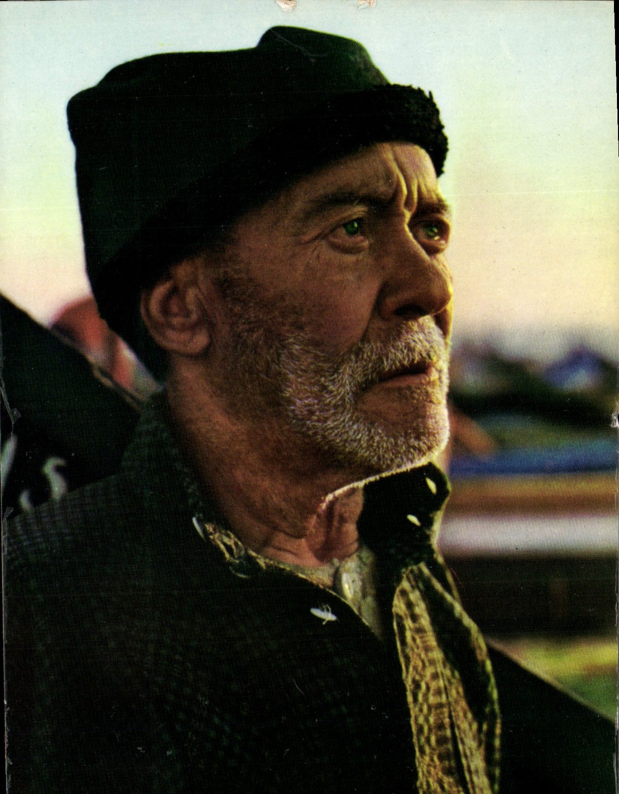 MODERN CARD Nazare an old old seaman Fishes