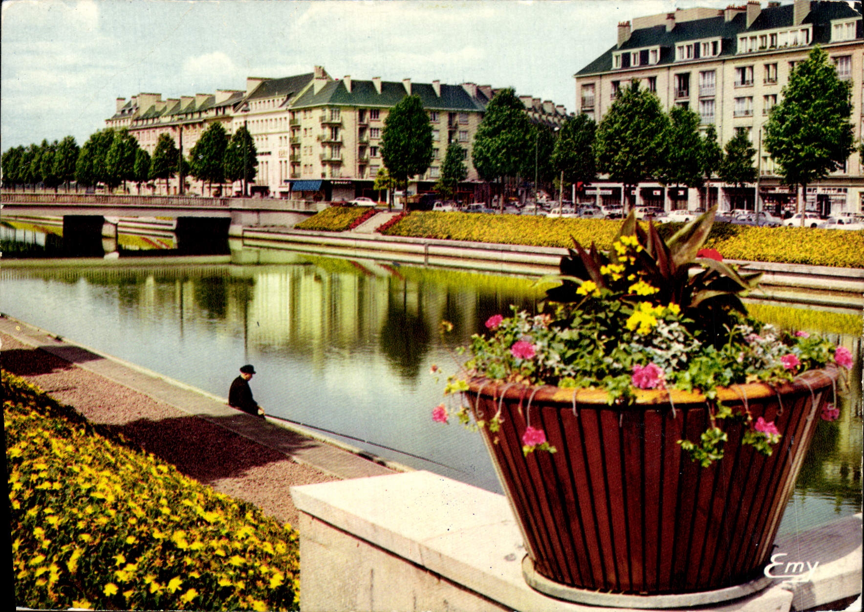 MODERN CARD Caen edges of Orne In the last plan the quay of July and the quay Walk Mademe de Sevigné