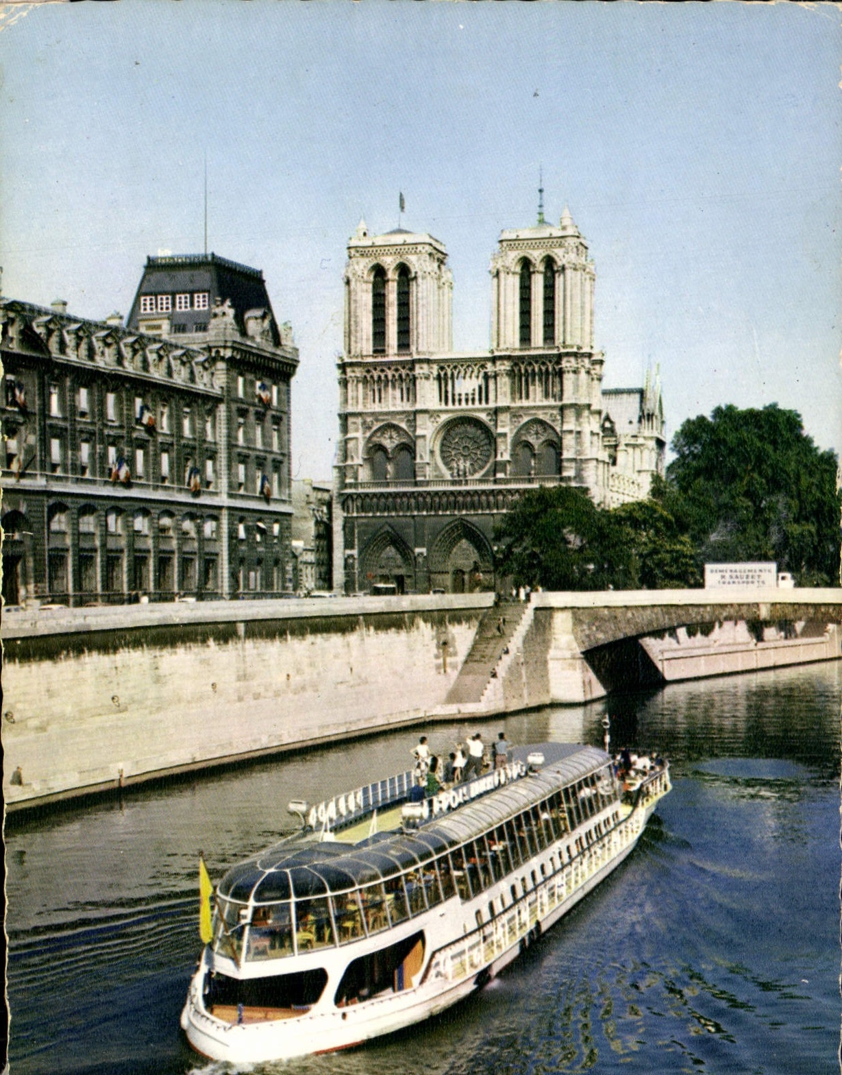 MODERN CARD Paris Notre Dame the Small Bridge Boat Barge