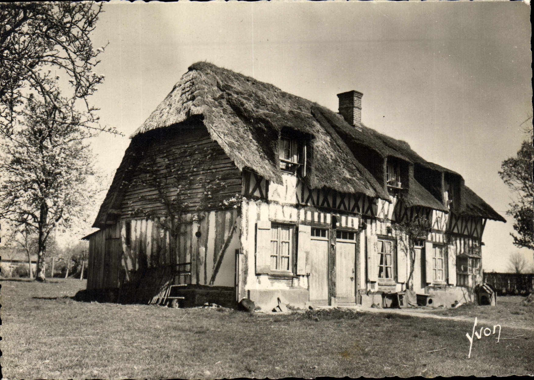 MODERN CARD Normandy Vieille Remains Norman