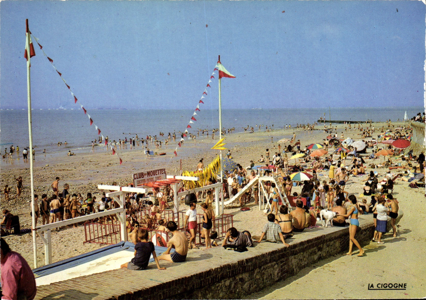 MODERN CARD Villerville the Beach Club of the gulls