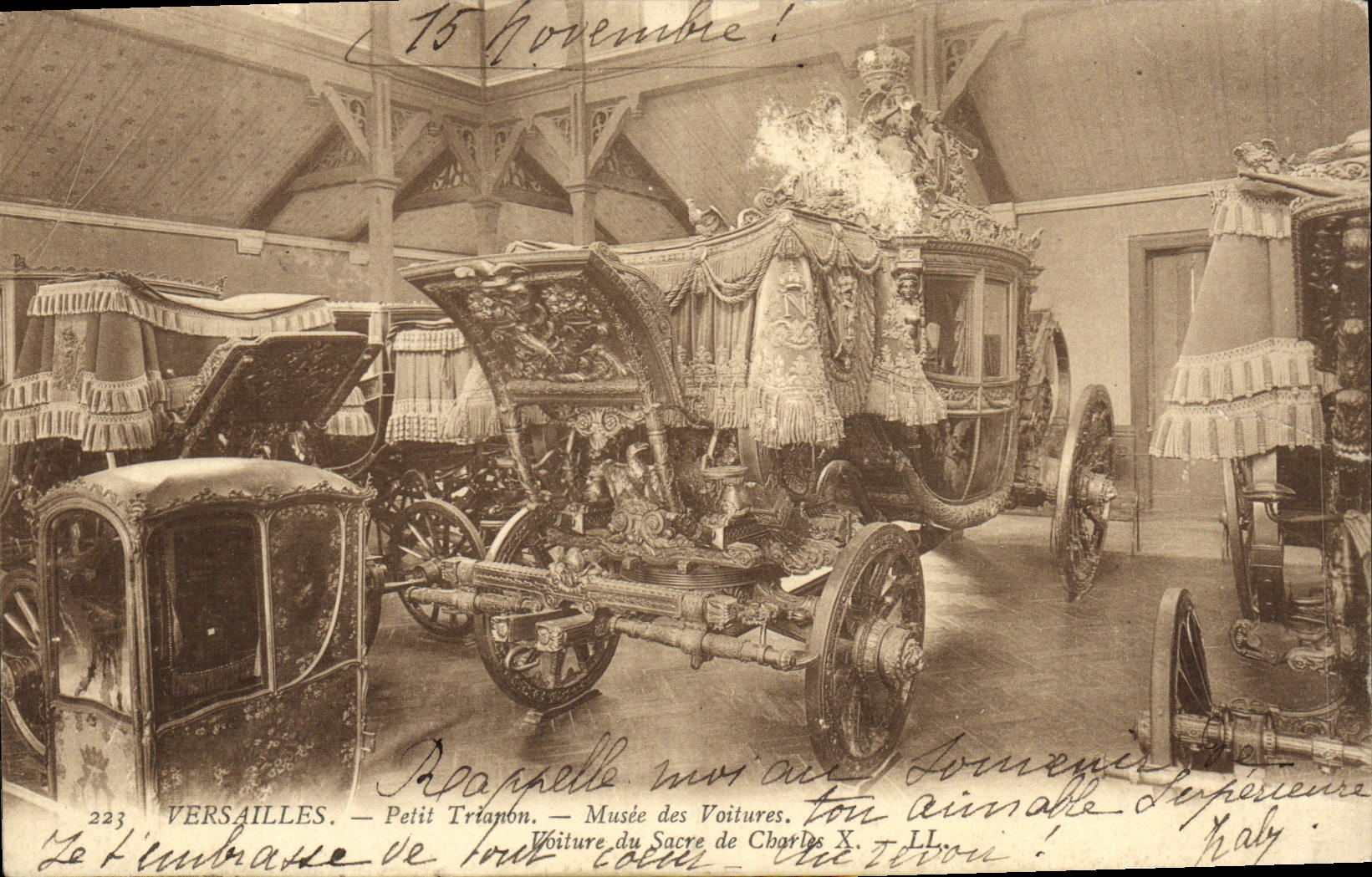 CPA Versailles Petit Trianon Musee Des Voitures Voiture du Sacre de Charles X