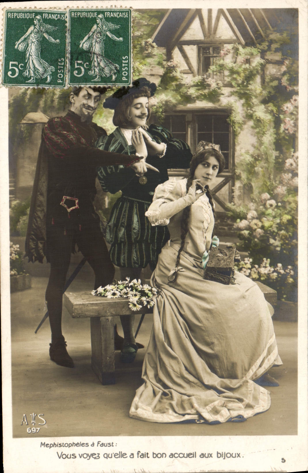 CPA Fantaisie Femme Mephistopheles a Faust Diable