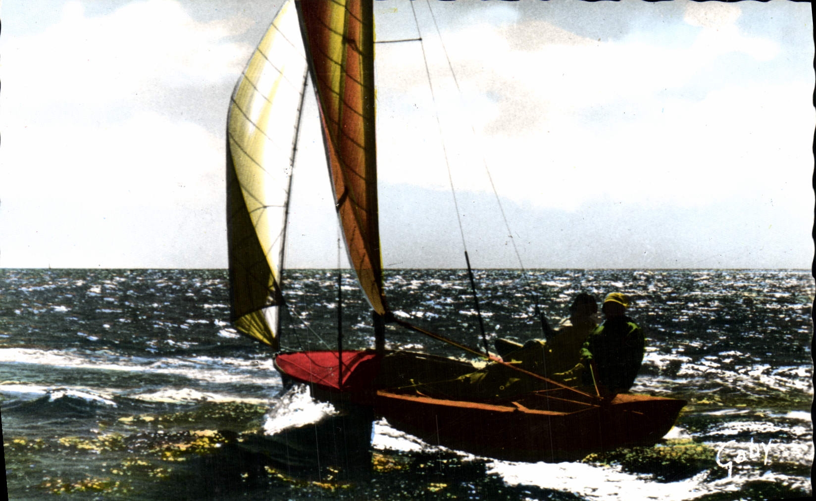 CPM En Regates Grand Largue Tribord Amures Bateau