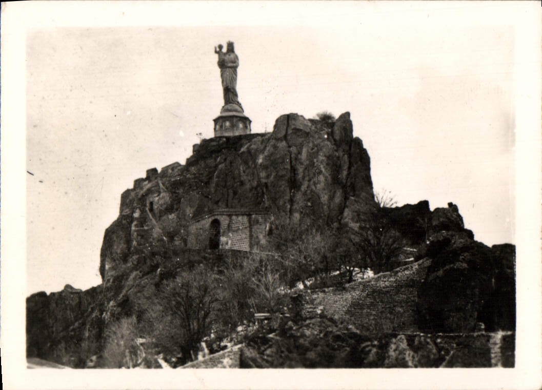 CPM Le Puy Le Rocher Corneille et Notre Dame de France