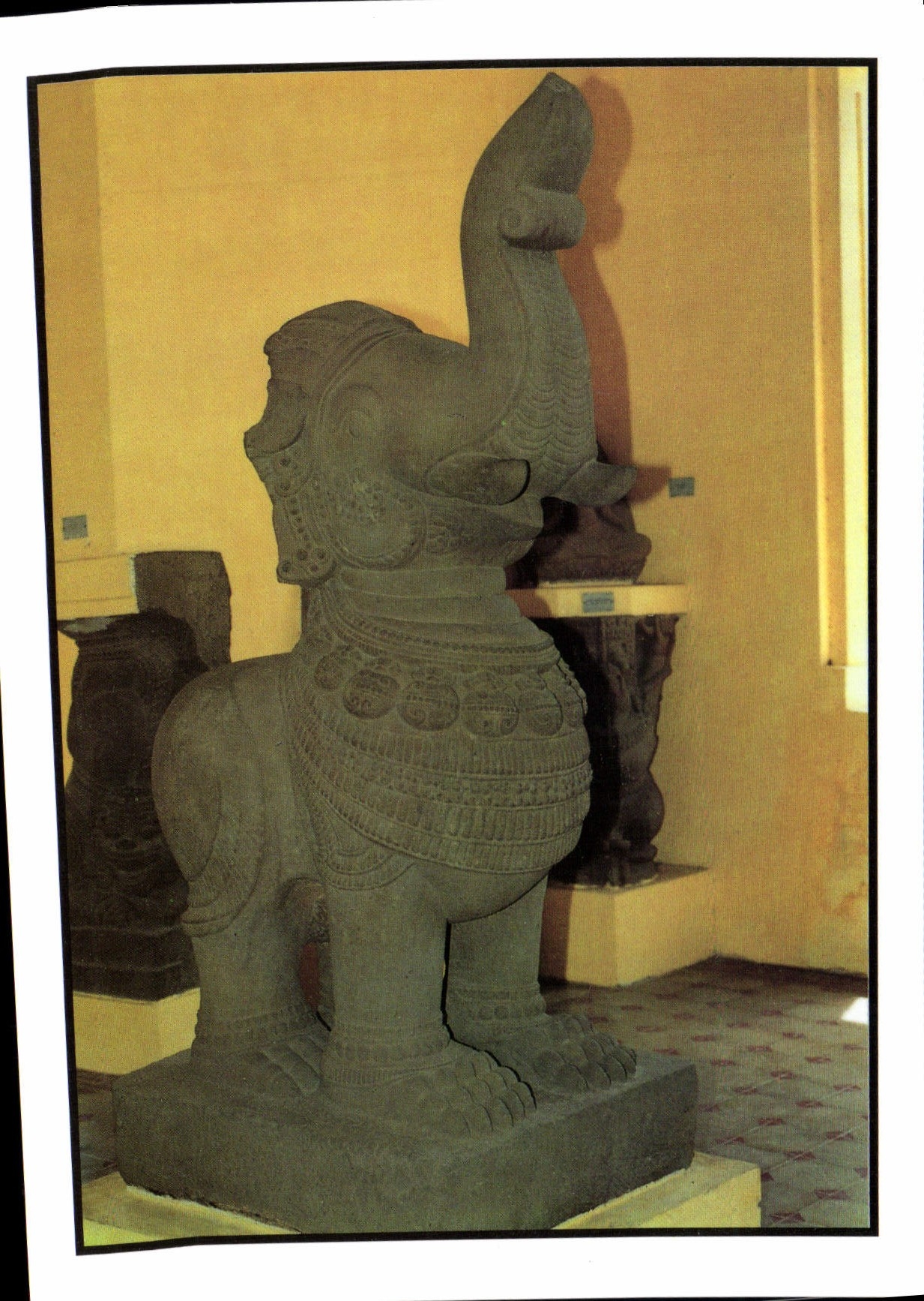 MODERN CARD Bao Tangdieu Khac Cham Lion Elephant Gajasimba Vietnam