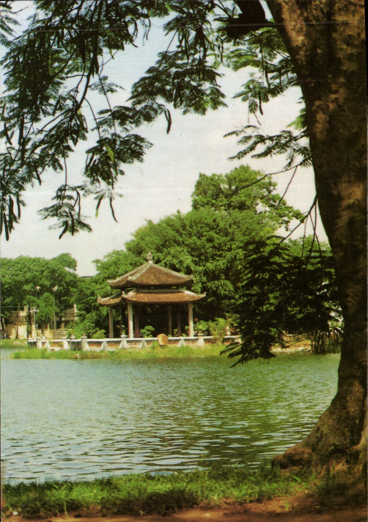 MODERN CARD Ho Guom Sword Lake