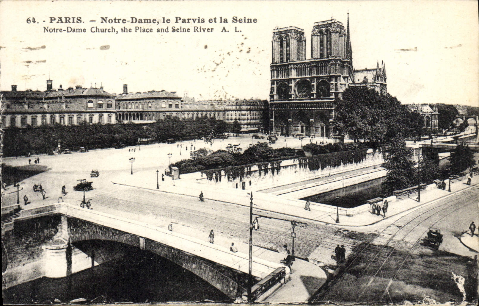 CPA Paris Notre Dame le Parvis et la Seine