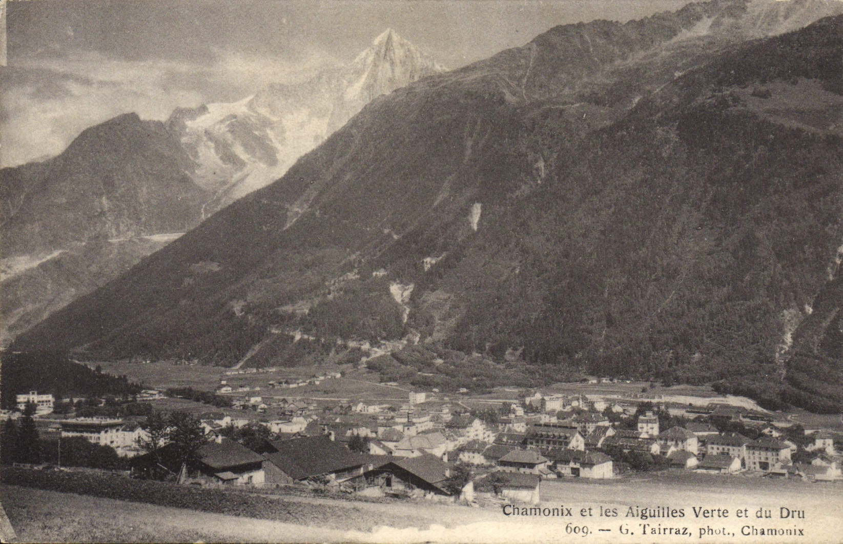VINTAGE POSTCARD Chamonix and Aoiguilles Glass and of Thickly