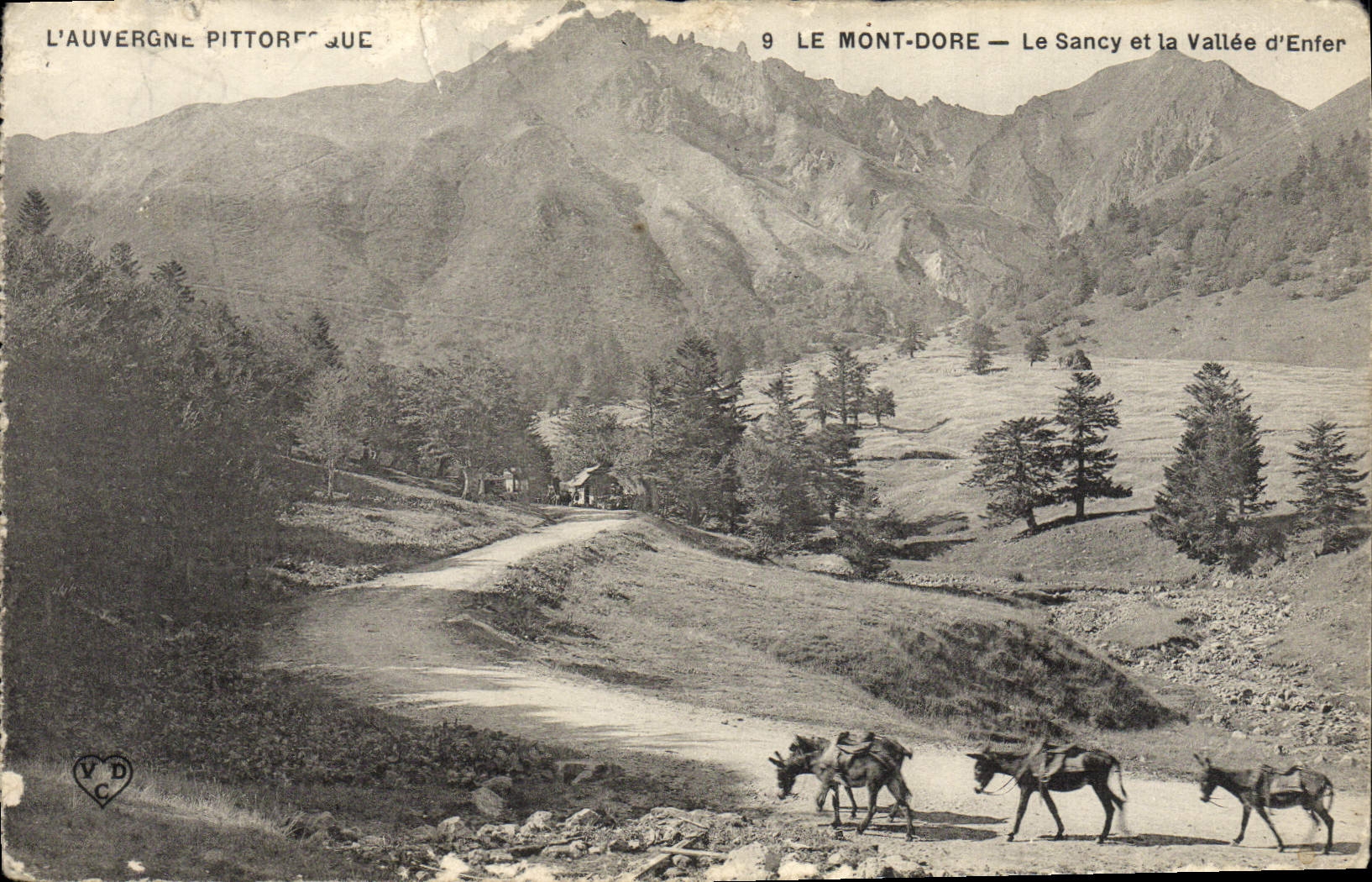 VINTAGE POSTCARD the Mount Gilds Sancy and the valley of hell Anes Mules