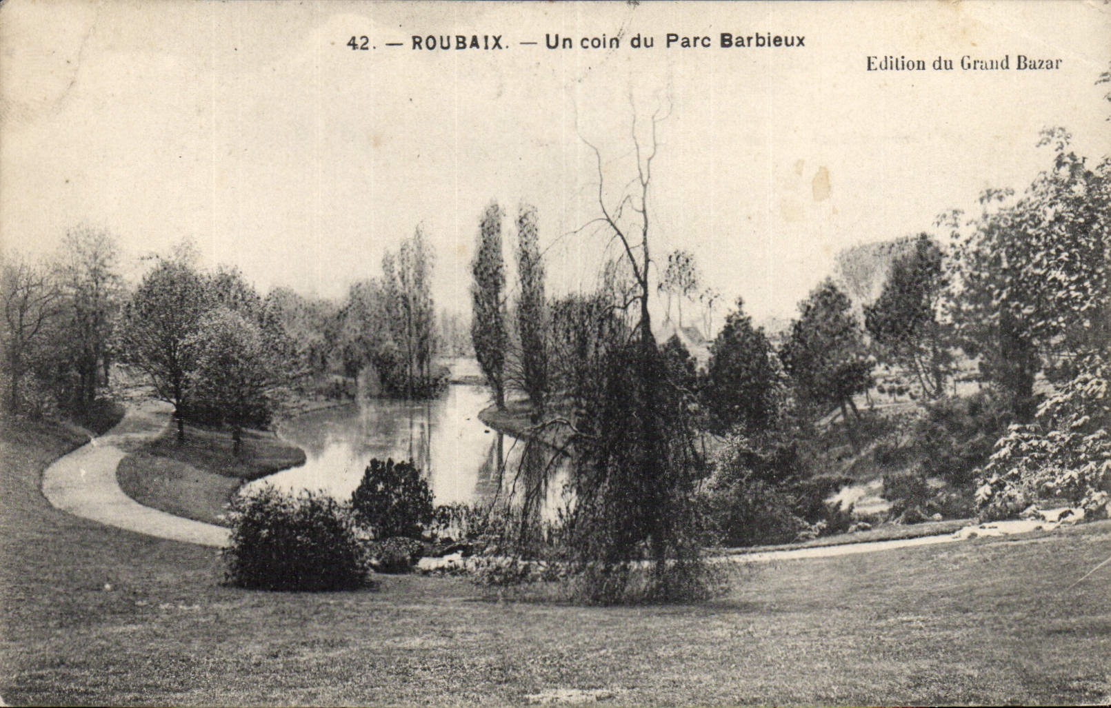 CPA Roubaix Un Coin du Parc Barbieux