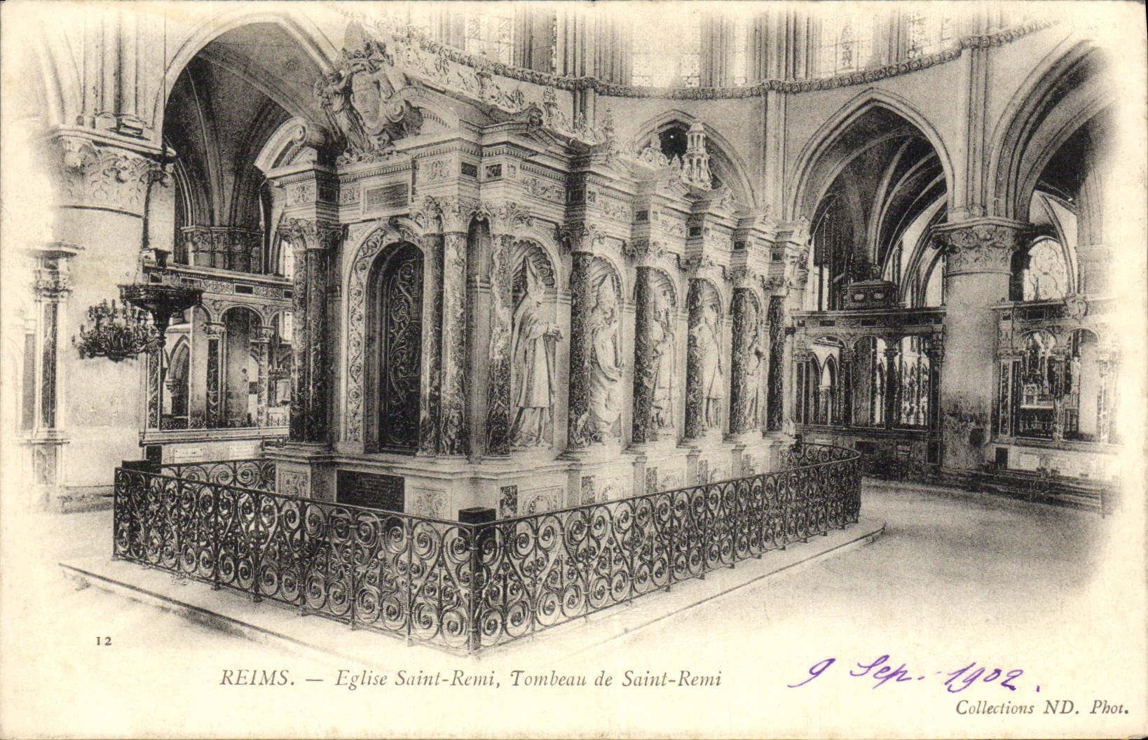 CPA Reims Eglise Saint Remi Tombeau de Saint Remi