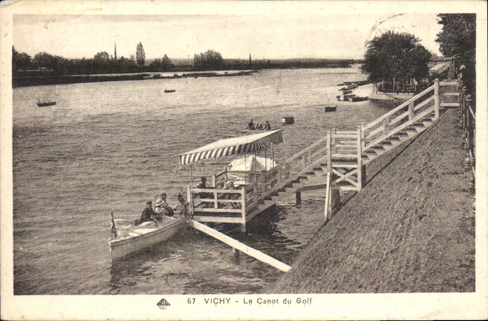 CPA Vichy Le Canot du Golf 