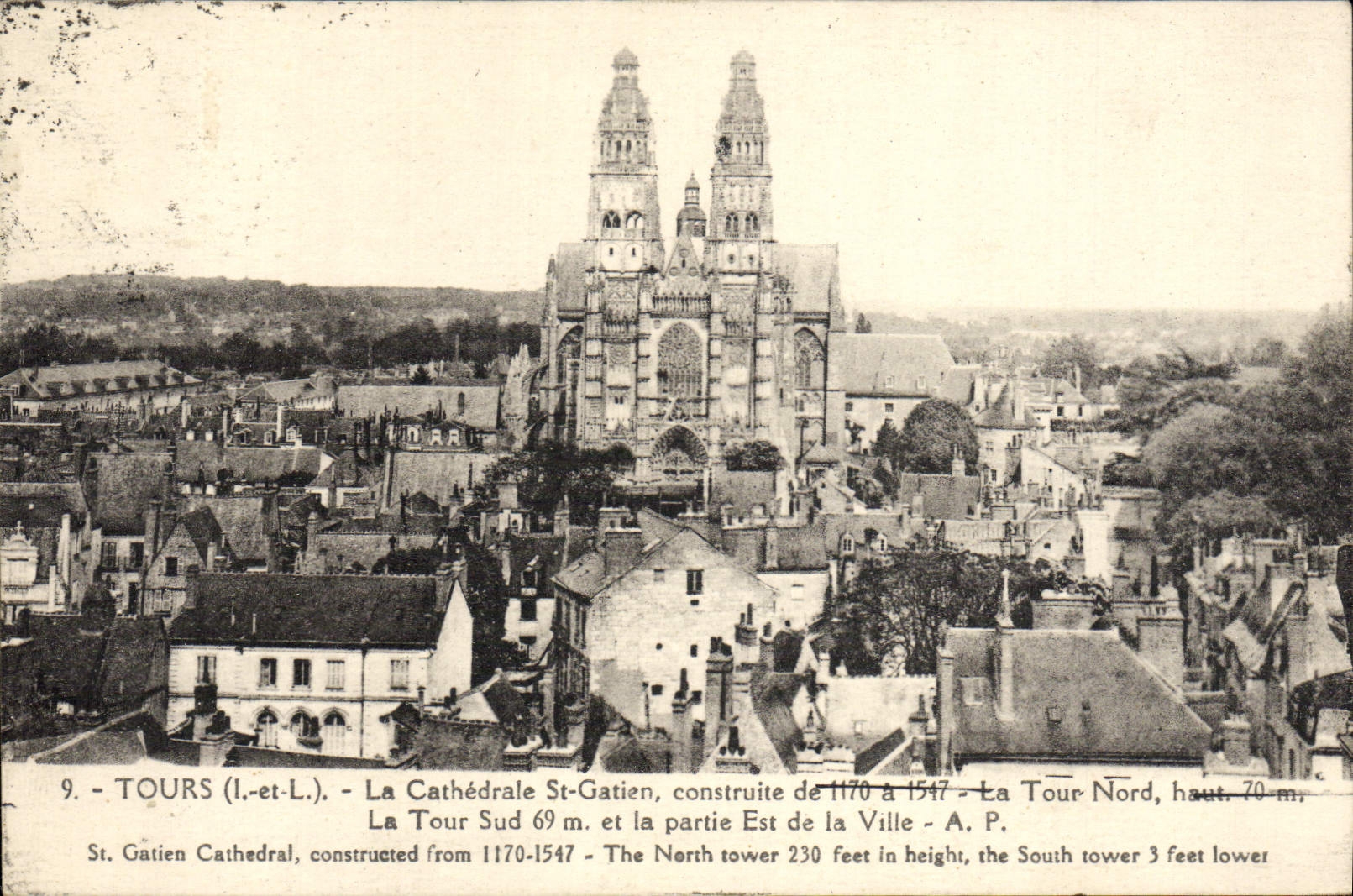 VINTAGE POSTCARD Tours the Cathedral St Gatien