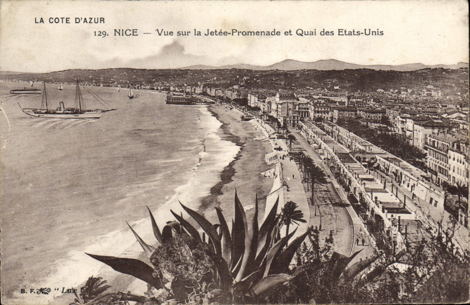 CPA Nice Vue sur la Jetee Promenade et Quai des Etats Unis