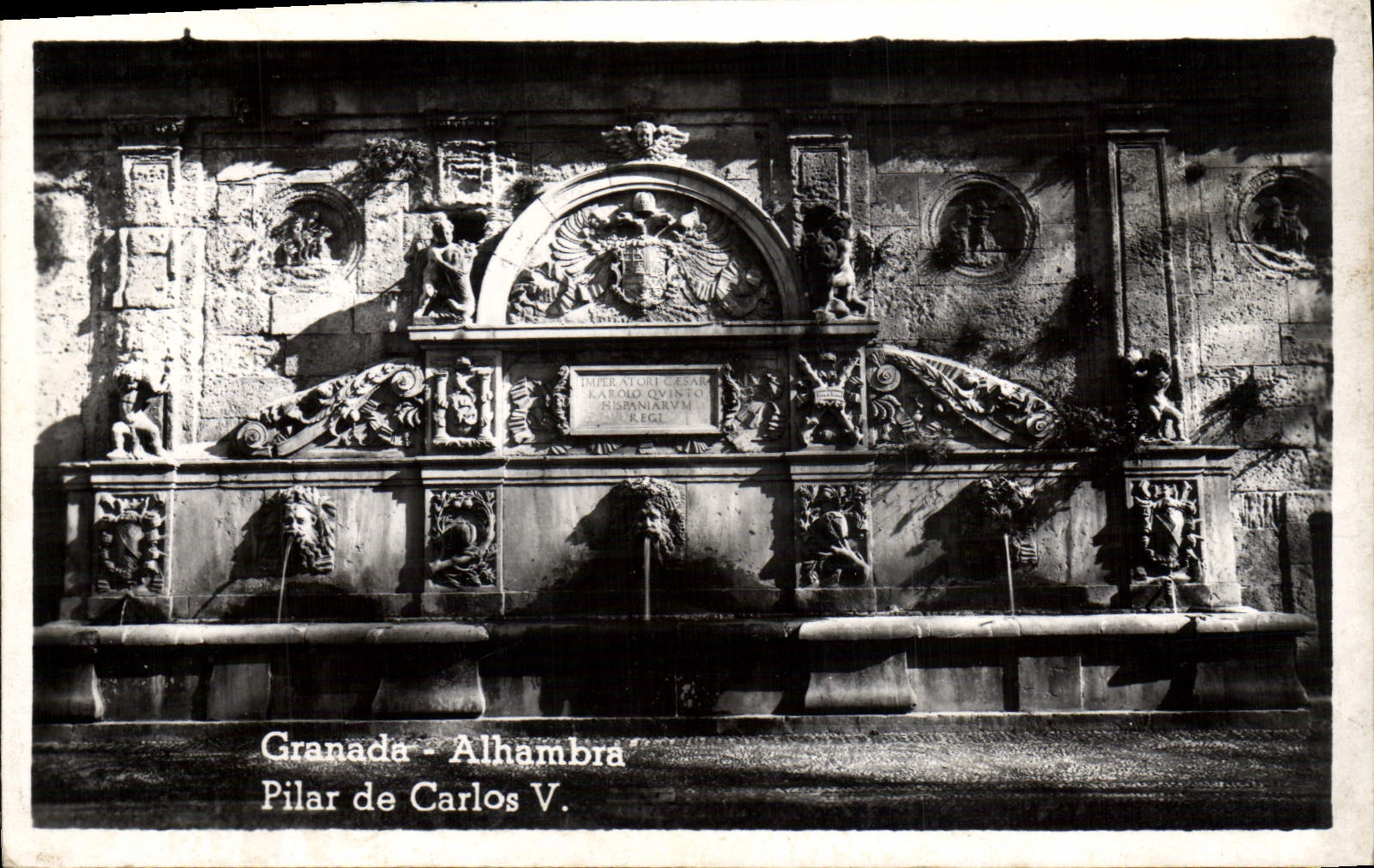 CPM Granada Alhambra Pilar de Carlos V
