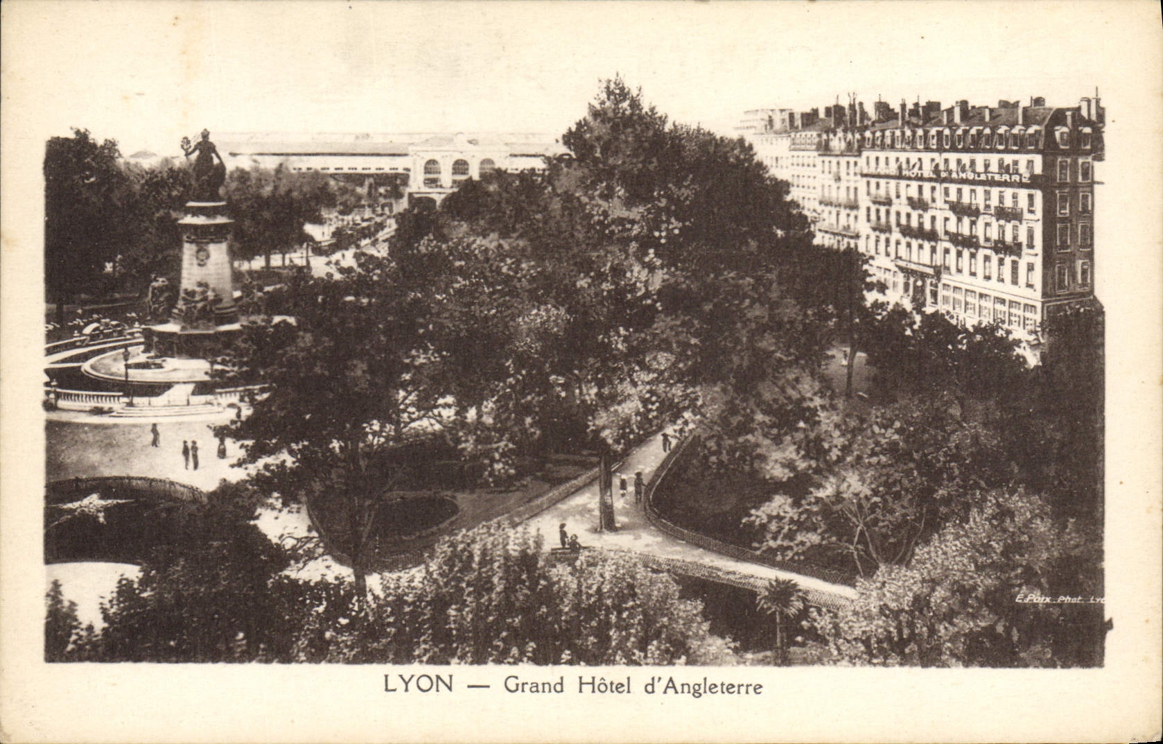 VINTAGE POSTCARD Lyon Large Hotel of England