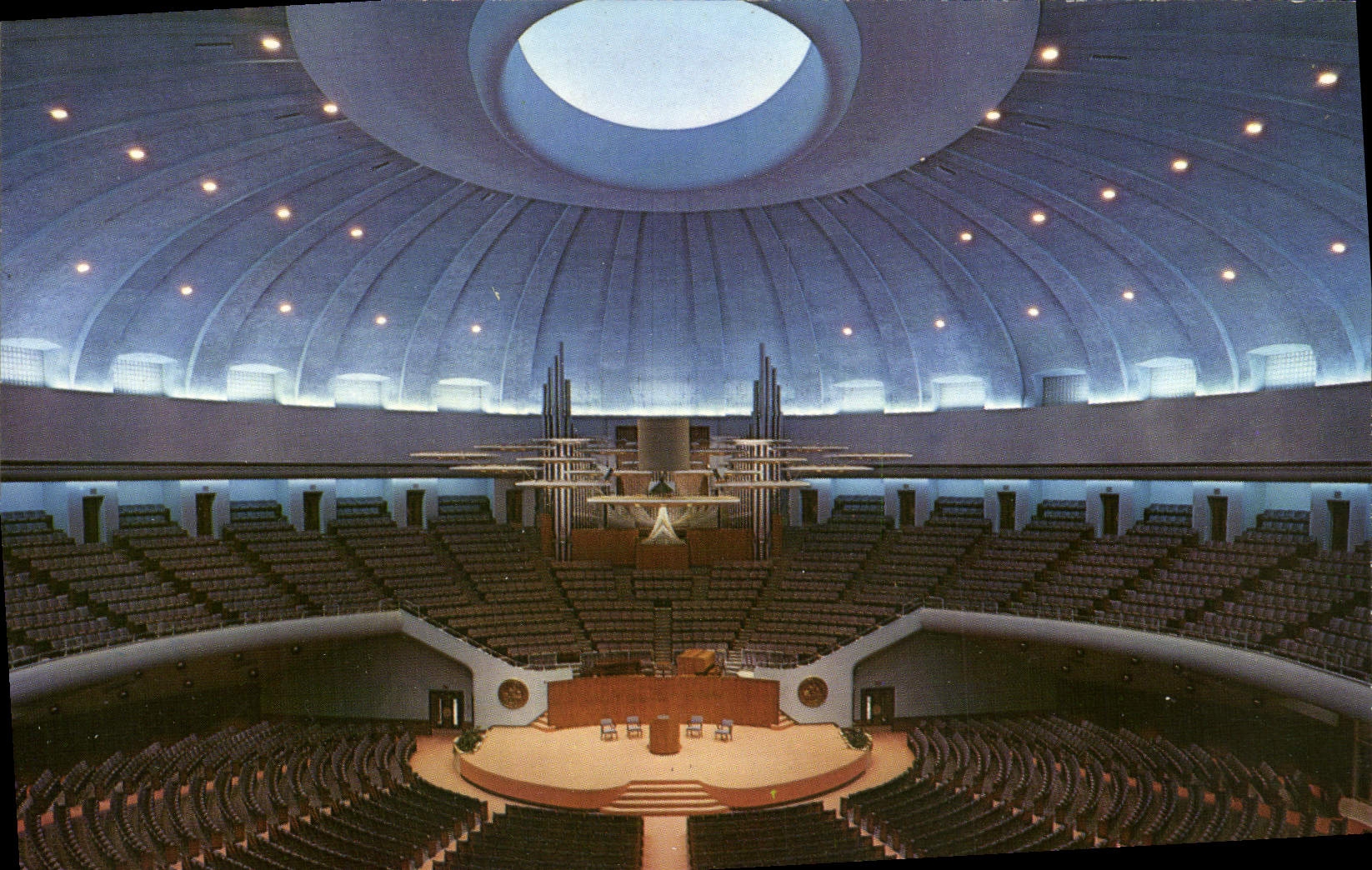 MODERN CARD General Conference Chamber The Auditorium Independence Missouri