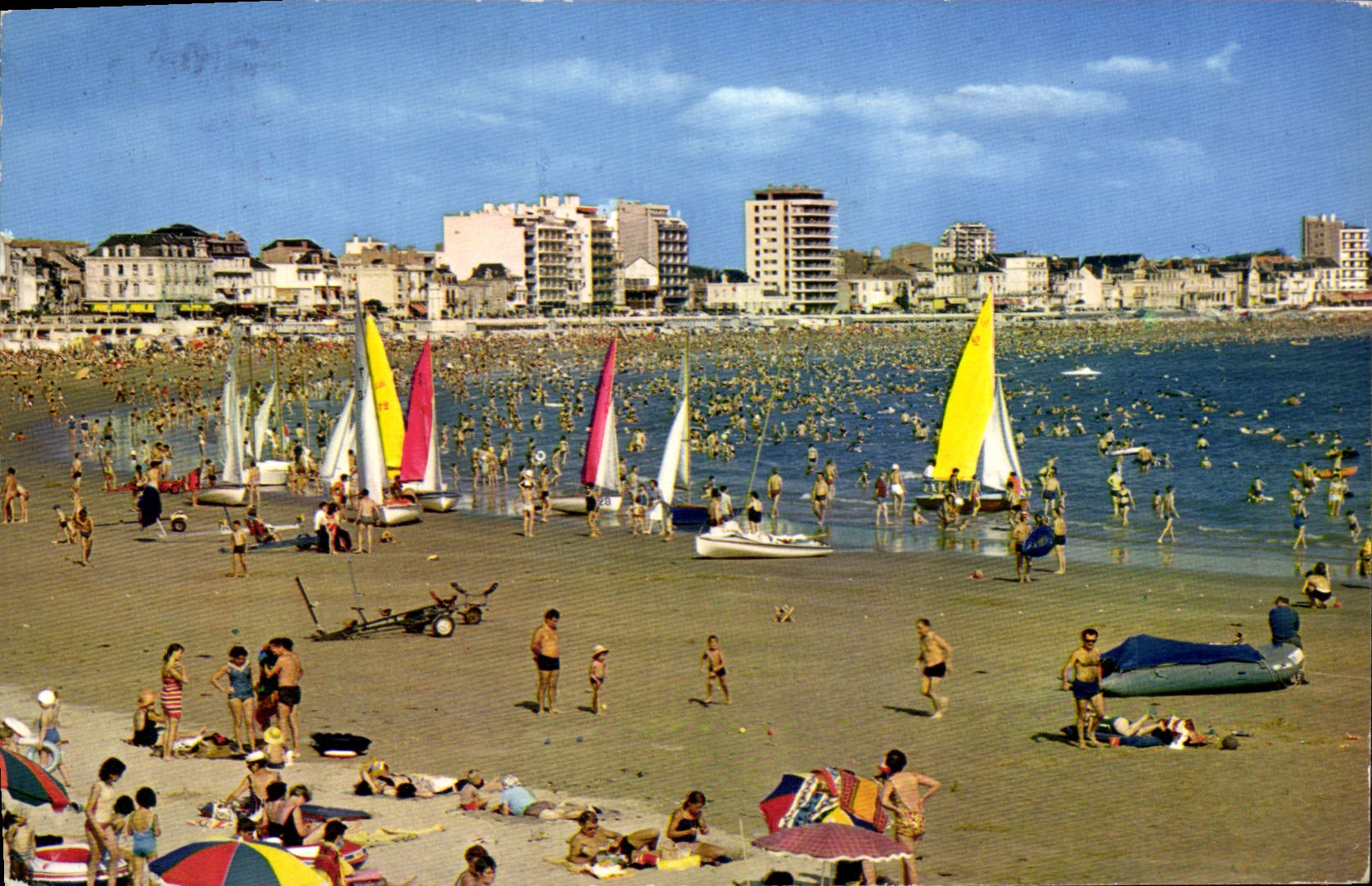 MODERN CARD Sables d'Olonne the Beach