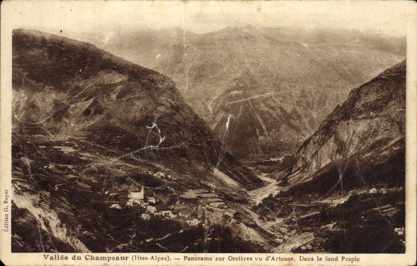 Valle de la POSTAL de la VENDIMIA del panorama de Champsaur en Orcieres visto de Artouse en el contenido de Prapic
