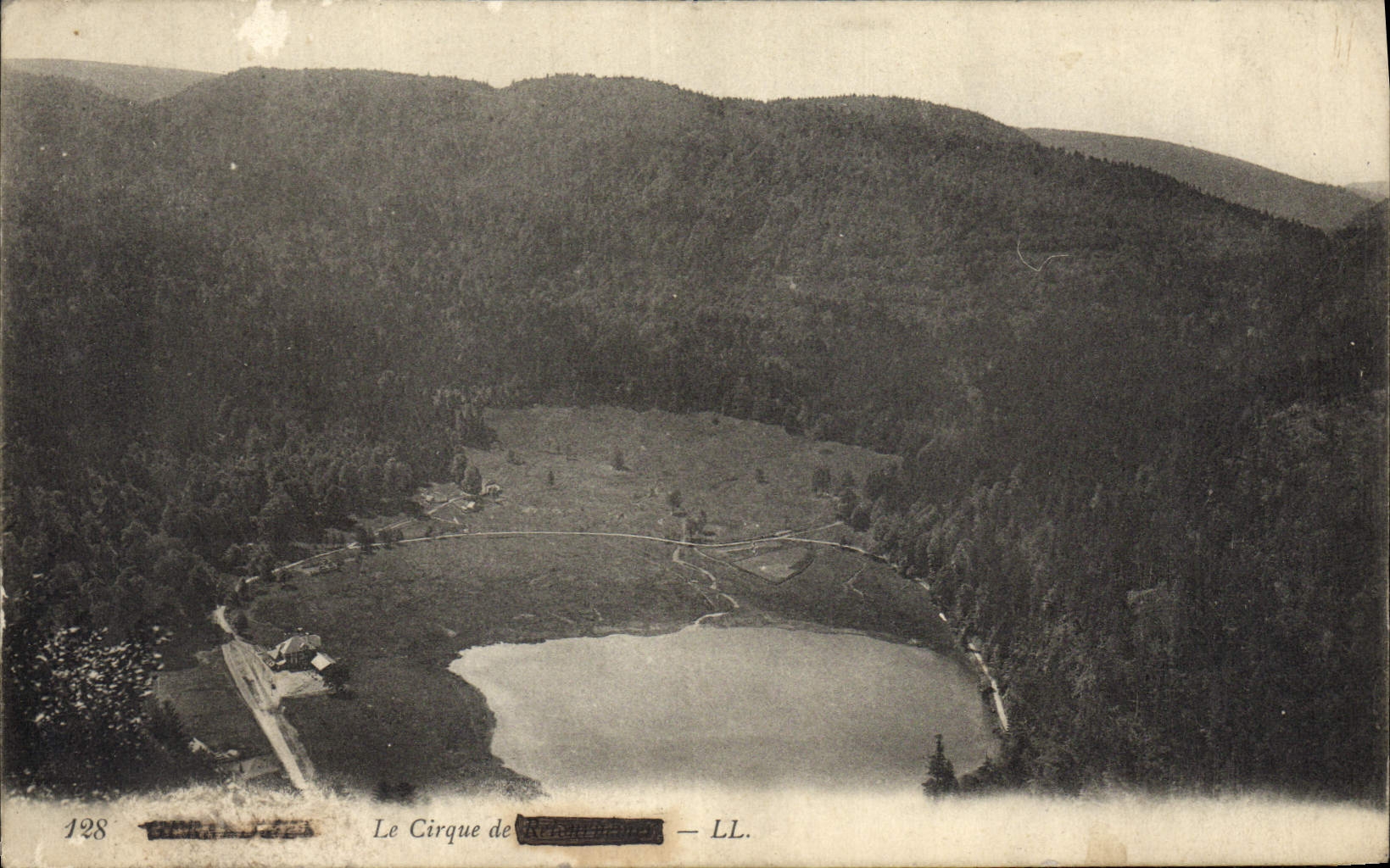 VINTAGE POSTCARD the Circus of Retournemer