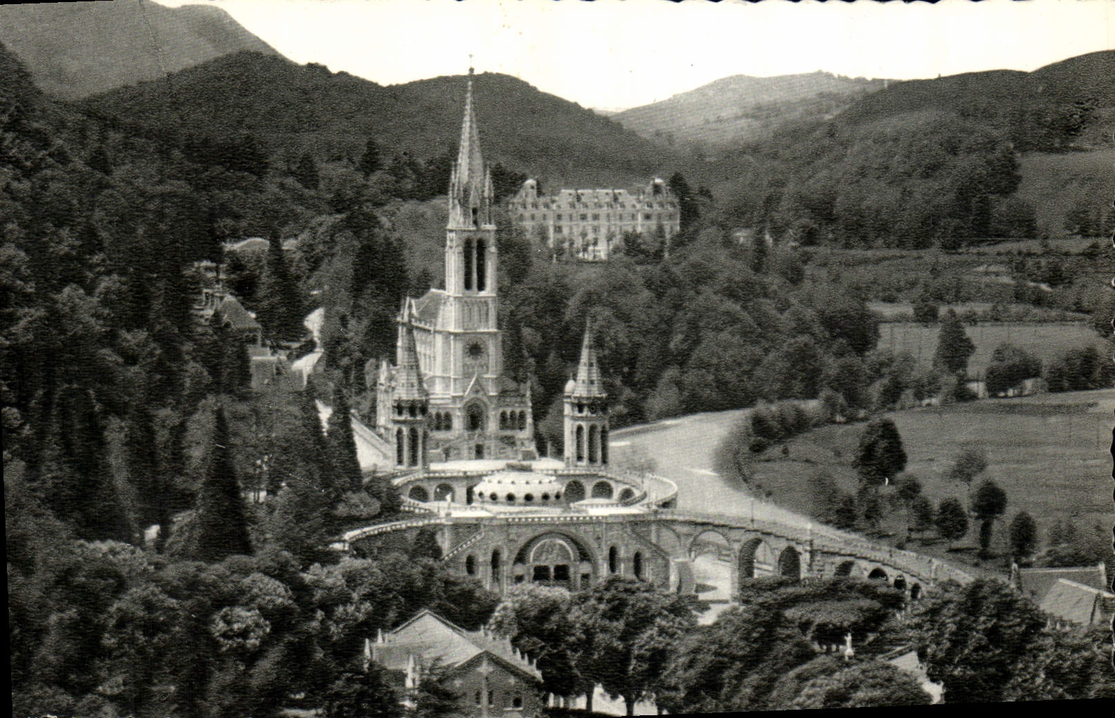 POSTAL MODERNA pesado la basílica y dio