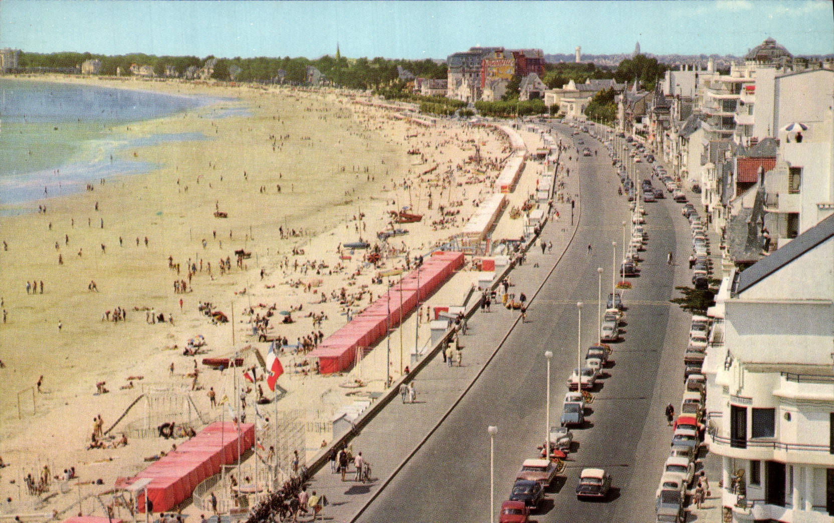 MODERN CARD the Dimension of La Baule Love the Most beautiful Beach of Europe the beach towards Pouliguen