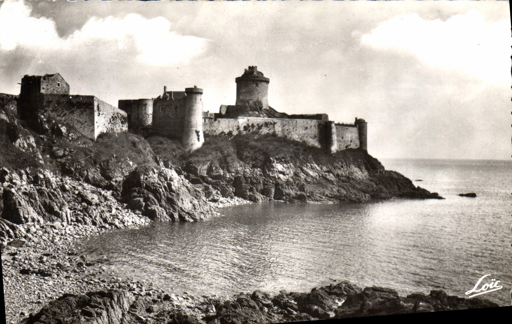 MODERN CARD Surroundings of the Cape Frehel the Fort the Slat