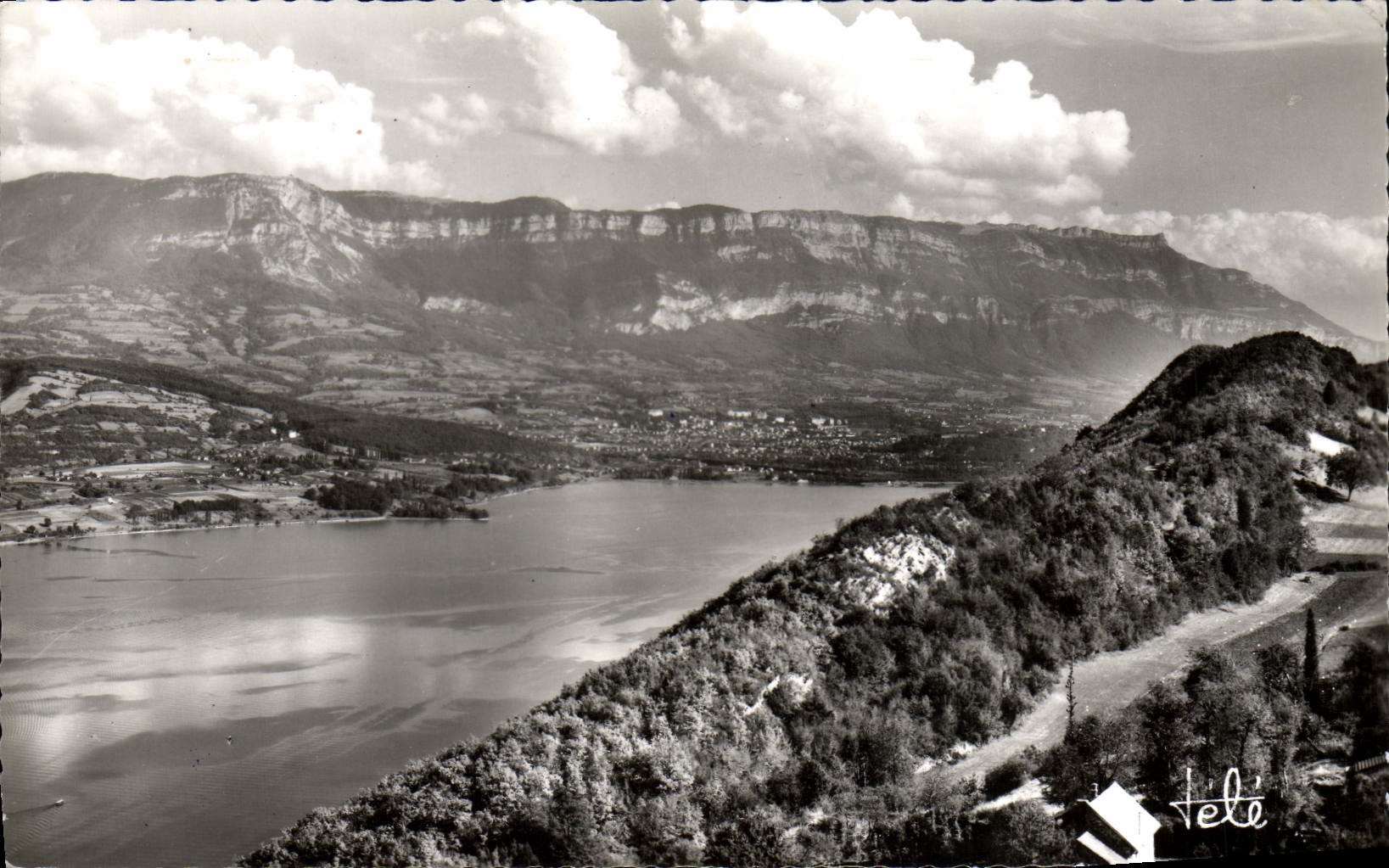 CPM Aix Les Bains Lac du Bourget Le Mont Revard et le Nivolet