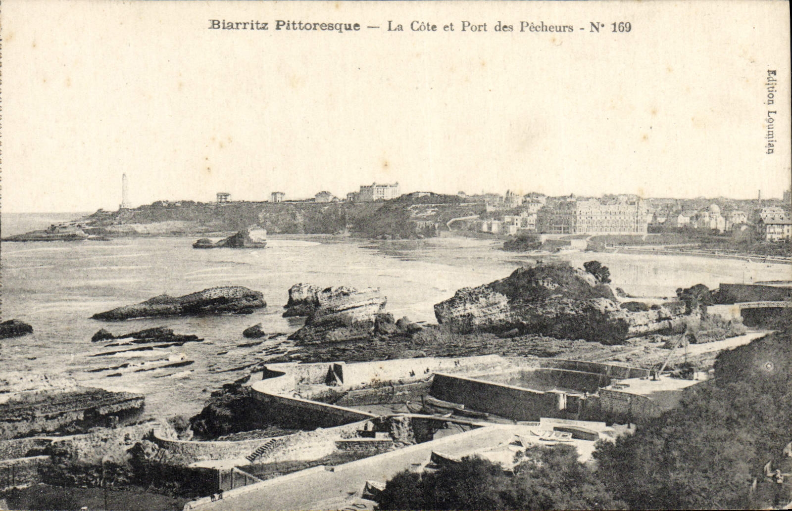 VINTAGE POSTCARD Biarritz the Dimension and port of the sinners