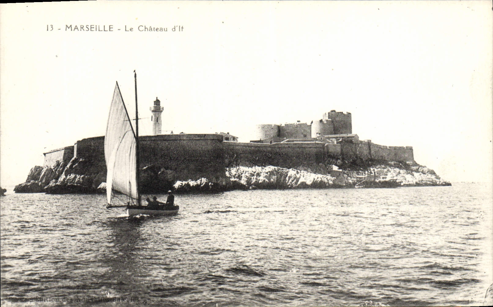 CPA Marseille Le chateau d'If Bateau Voilier Phare