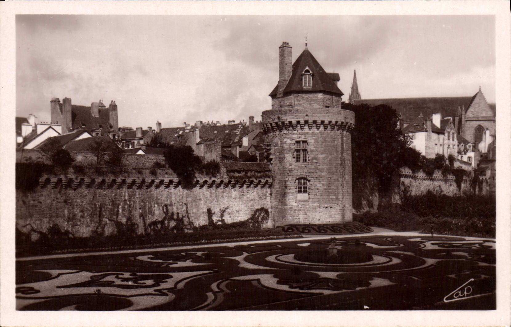 MODERN CARD Valves New Gardens and Turn of the Constable