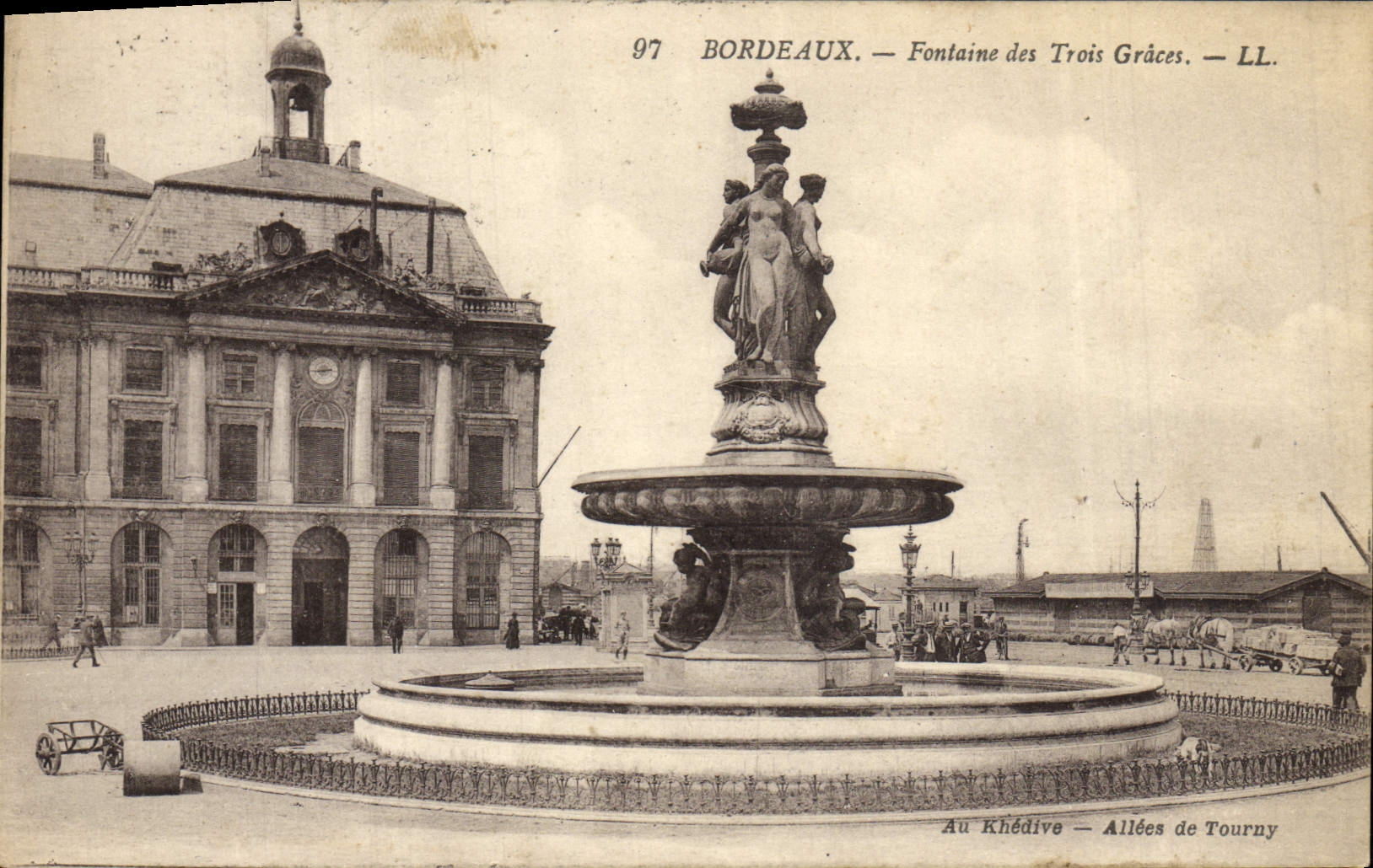 VINTAGE POSTCARD Bourdeaux Fountain of the Three Graces