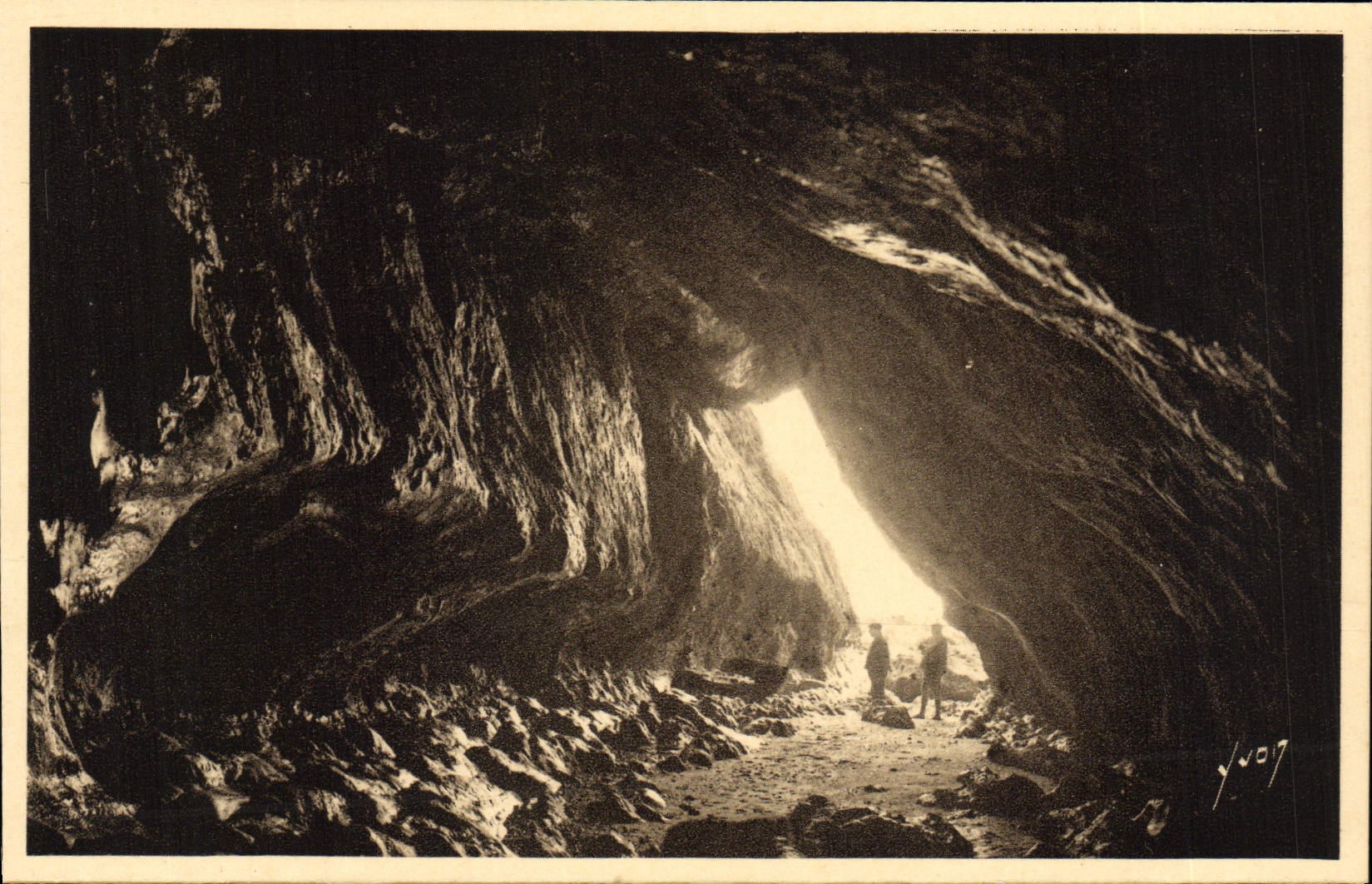 CPA Pointe Du Raz De Sein Grotte marine de la baie des Trepasses