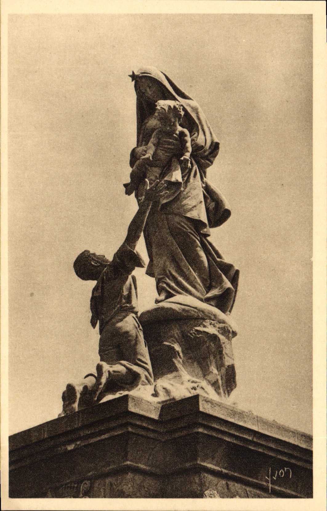 CPA Pointe Du Raz De Sein Statue de Notre Dame des Naufrages Godebsky