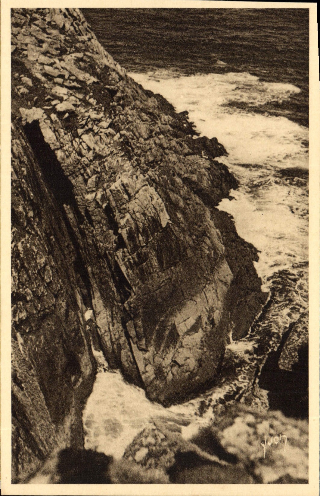 CPA Pointe Du Raz De Sein L'Enfer de Plogoff