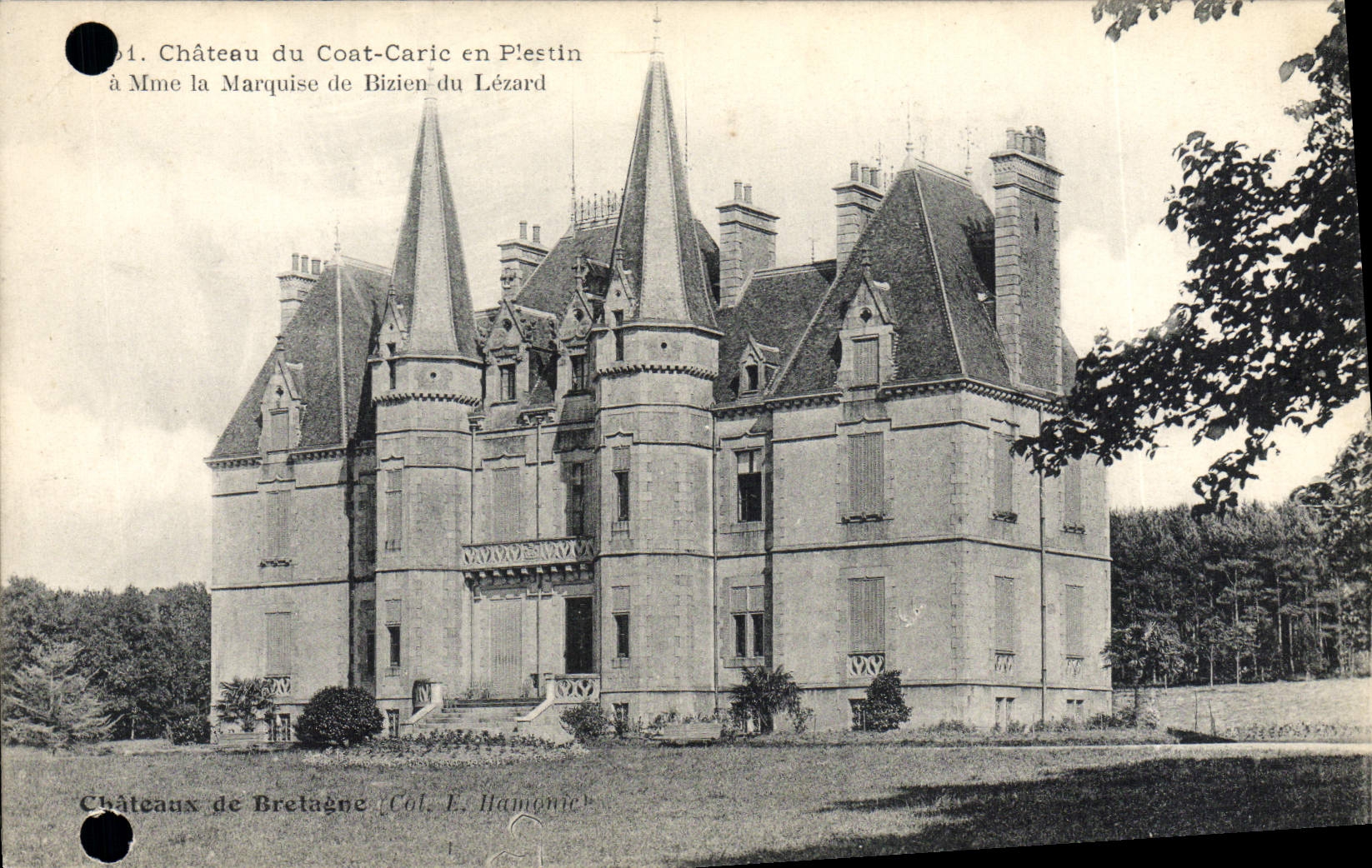 CPA Chateau du Coat Caric en Plestin 