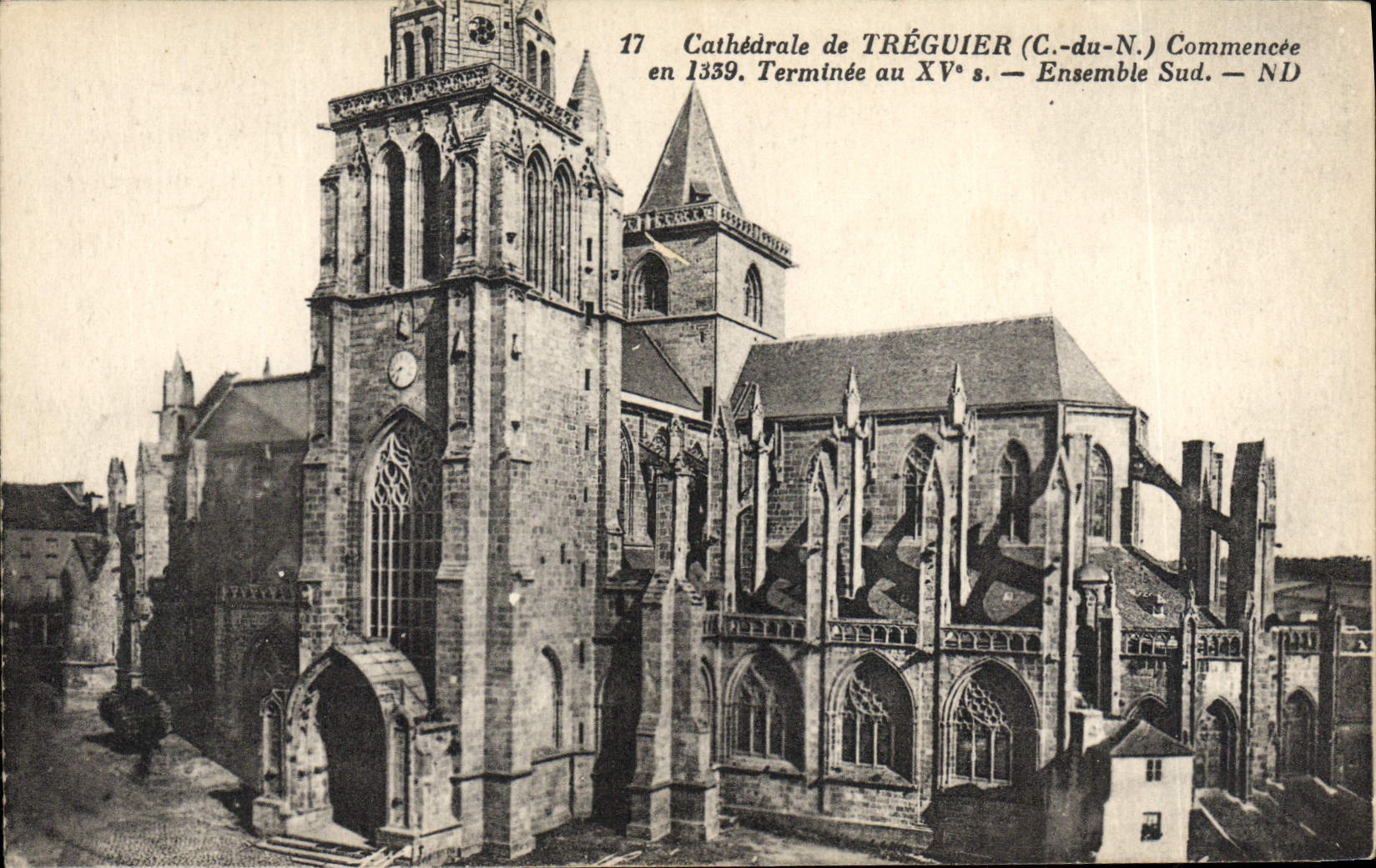 CPA Cathedrale de Treguier Ensemble Sud