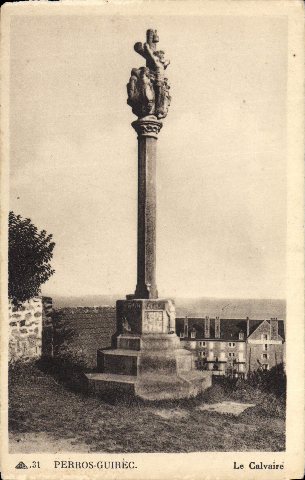 VINTAGE POSTCARD Perros Guirec the Martyrdom