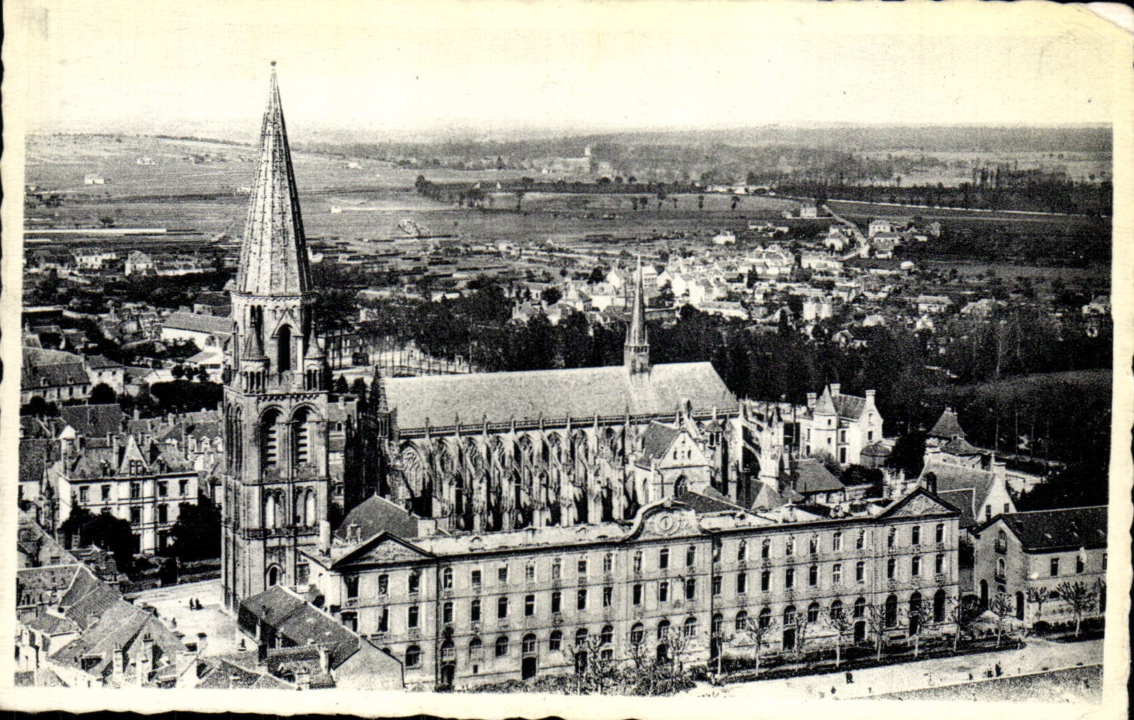 CPM Vendome Vue Sur Le Quartier Rochambeau et l'eglise de la Trinite