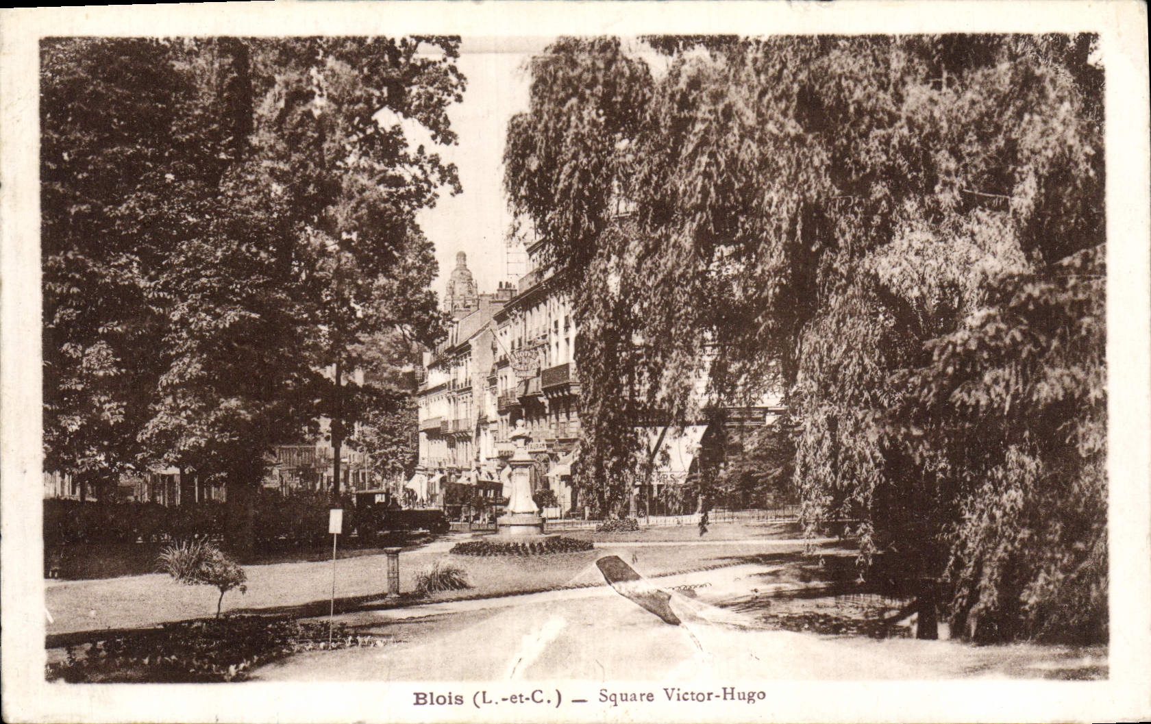 CPA Blois Square Victor Hugo