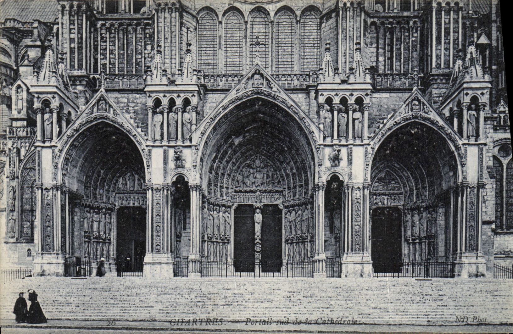 Puerta de Chartres de la POSTAL de la VENDIMIA de la catedral