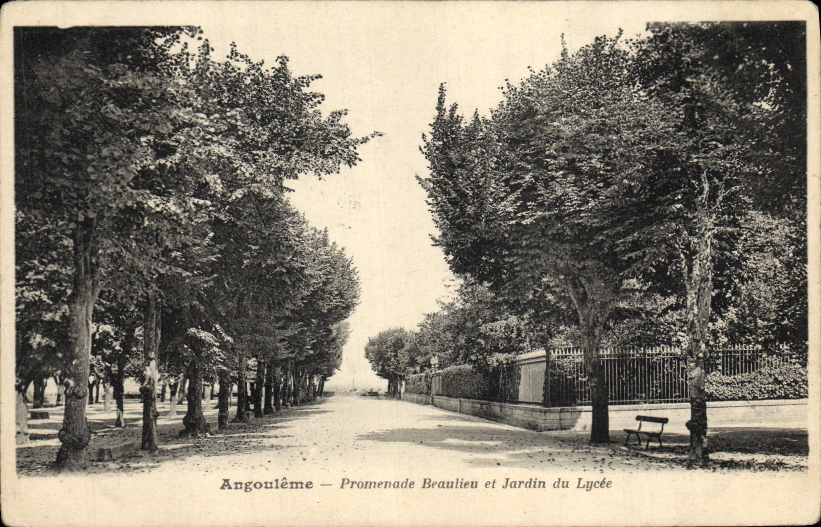VINTAGE POSTCARD Angouleme Beaulieu Walk and Jardin of the college