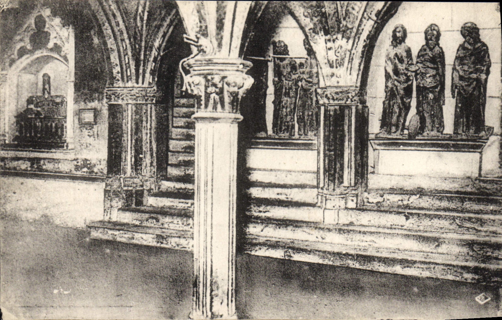 St distinguido Sernin de la basílica de la tarjeta de la entrada de Toulouse