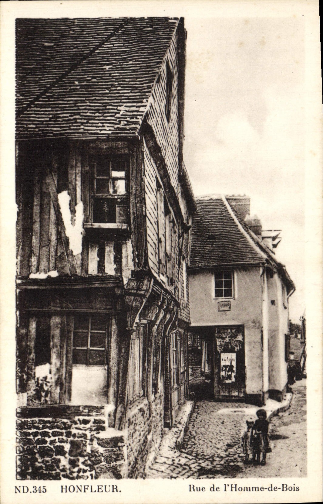 CPA Honfleur Rue de l'Homme de Bois 